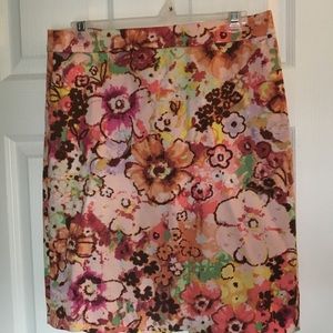 Perfect for Spring!! JCrew pencil skirt size 4